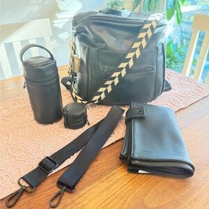Fawn Design Black Diaper Bag Bundle